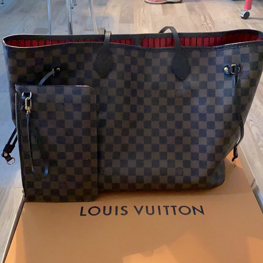 ✨ AUTHENTIC ✨ LV Neverfull GM Damien Ebene